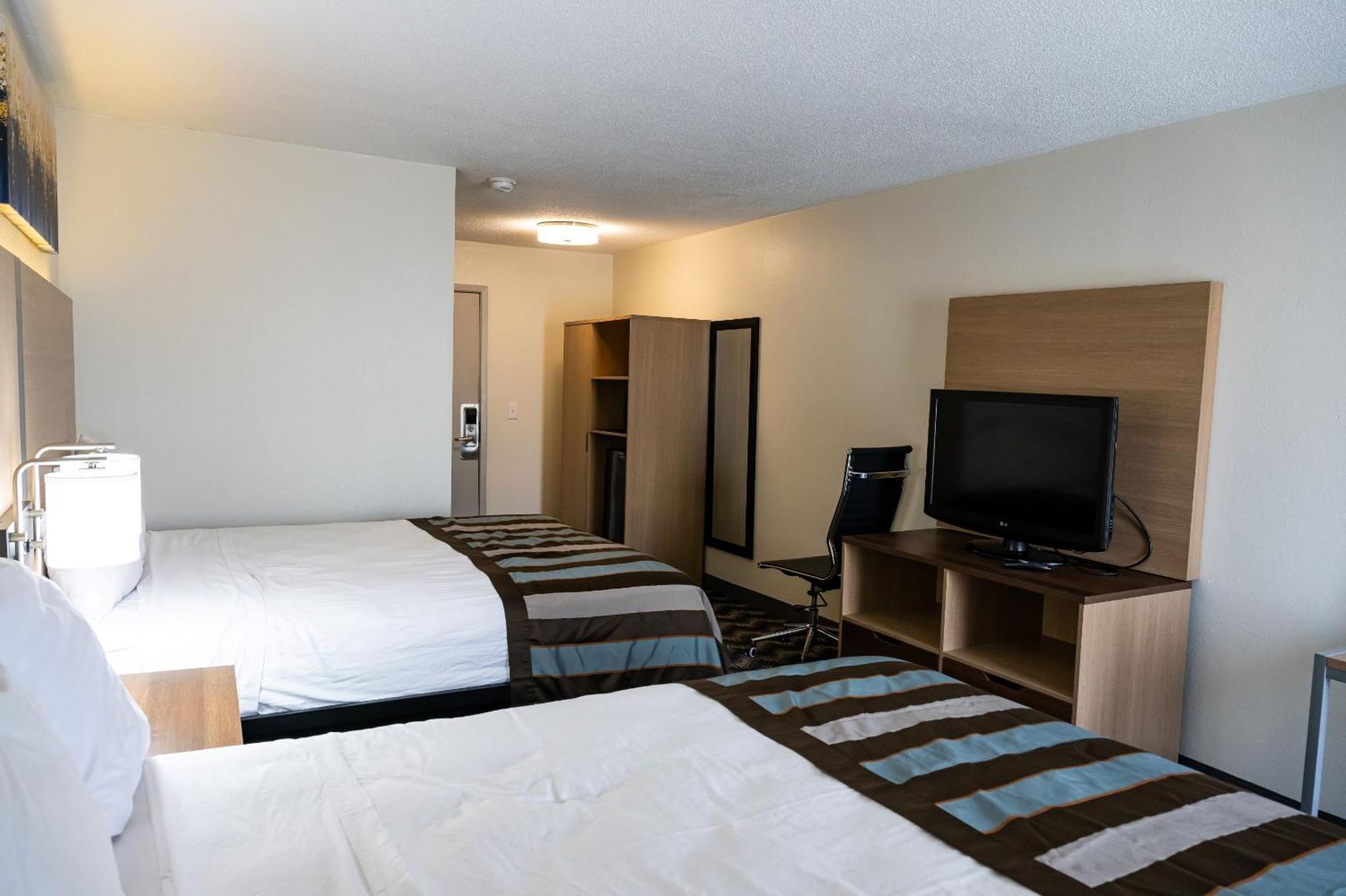 Baymont By Wyndham Greensboro/Coliseum Ngoại thất bức ảnh