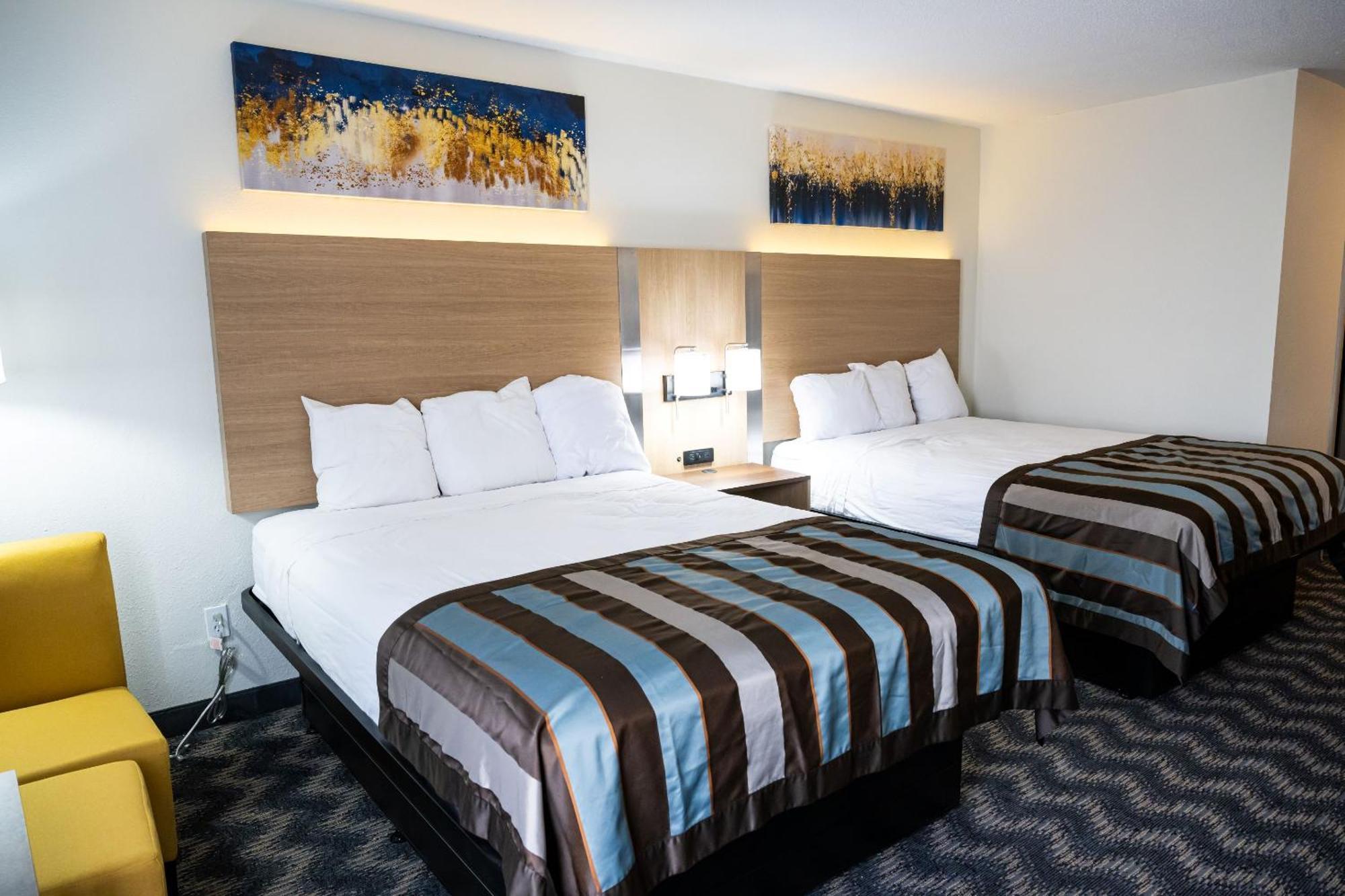 Baymont By Wyndham Greensboro/Coliseum Ngoại thất bức ảnh