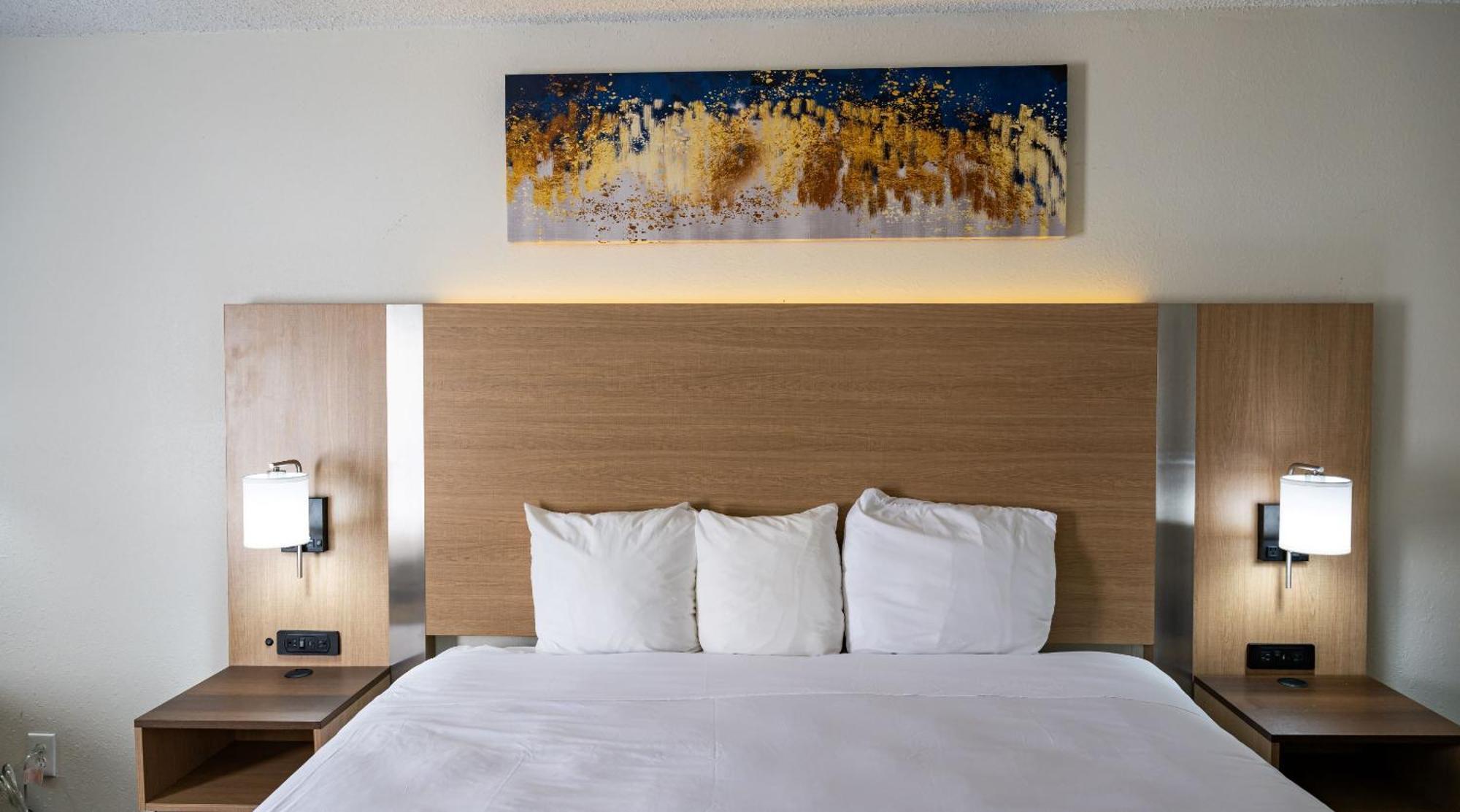 Baymont By Wyndham Greensboro/Coliseum Ngoại thất bức ảnh